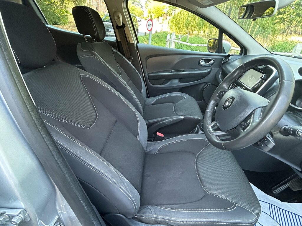 Renault Clio  Red #15