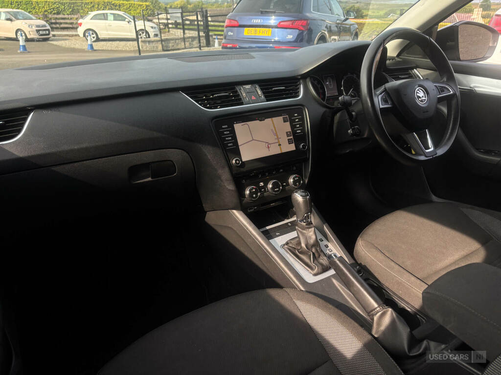 Skoda Octavia 1.6 Tdi Se Technology Dsg GD19YXE Black #6