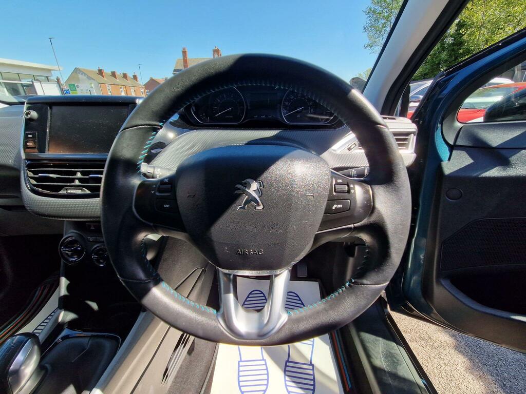 Peugeot 2008 Active Blue #40