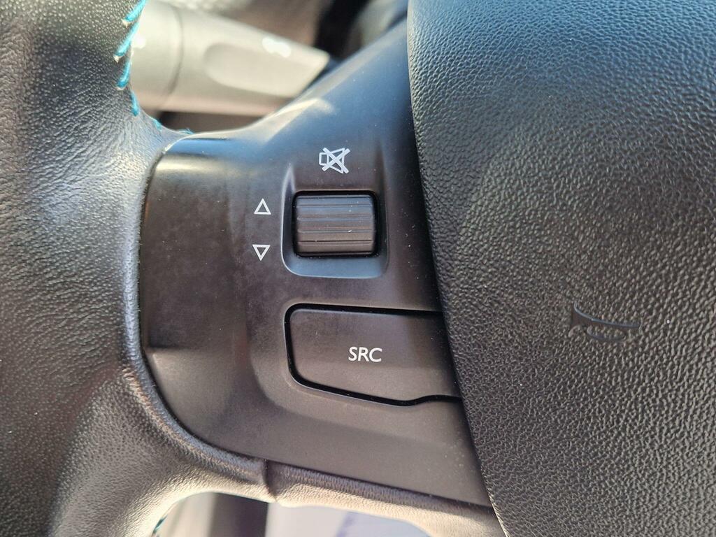 Peugeot 2008 Active Blue #43