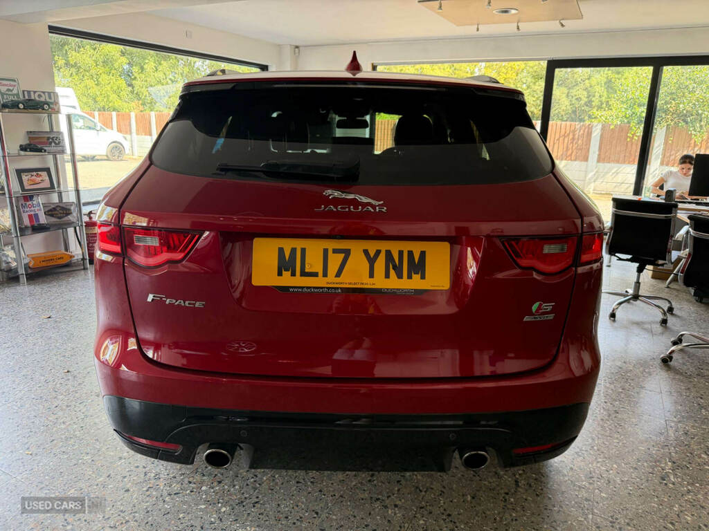 Jaguar F-Pace 3.0D V6 S Awd ML17YNM Red #5