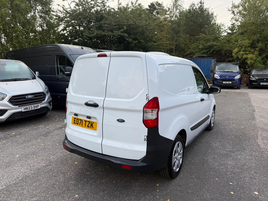 Ford Transit Courier Mpv EO71TZK White #6
