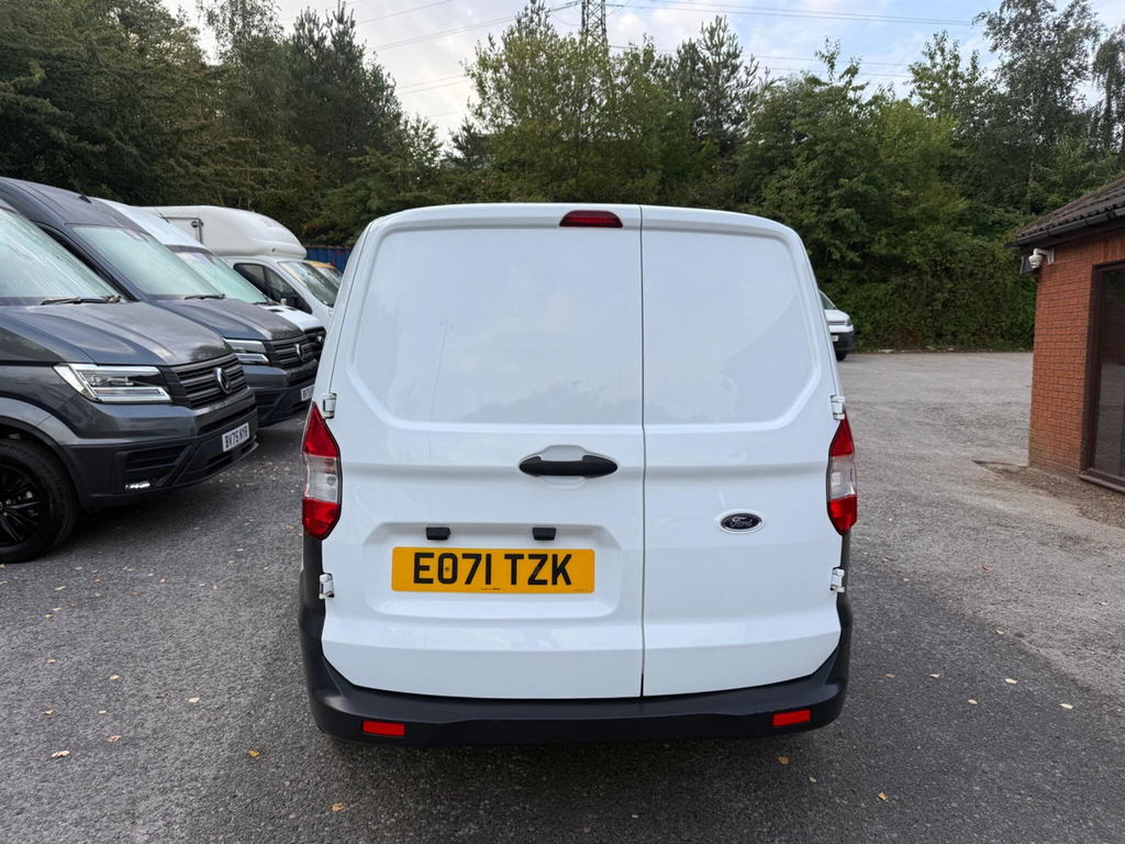 Ford Transit Courier Mpv EO71TZK White #5