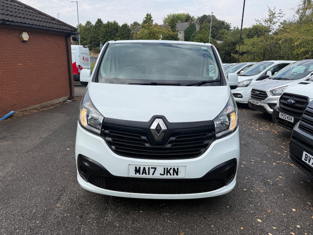 Renault Trafic Mpv MA17JKN White #2