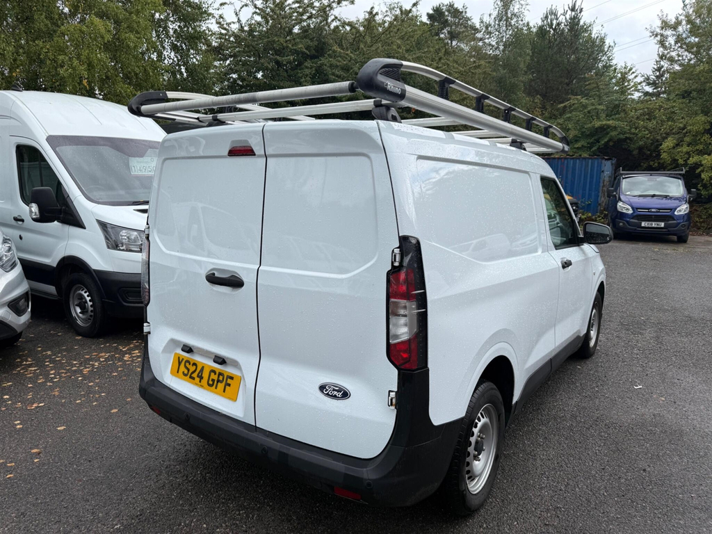 Ford Transit Courier Mpv White #5