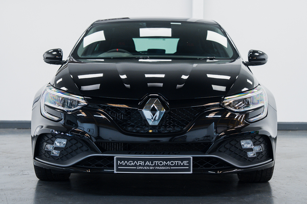 Renault Megane Iconic E-tech White #7