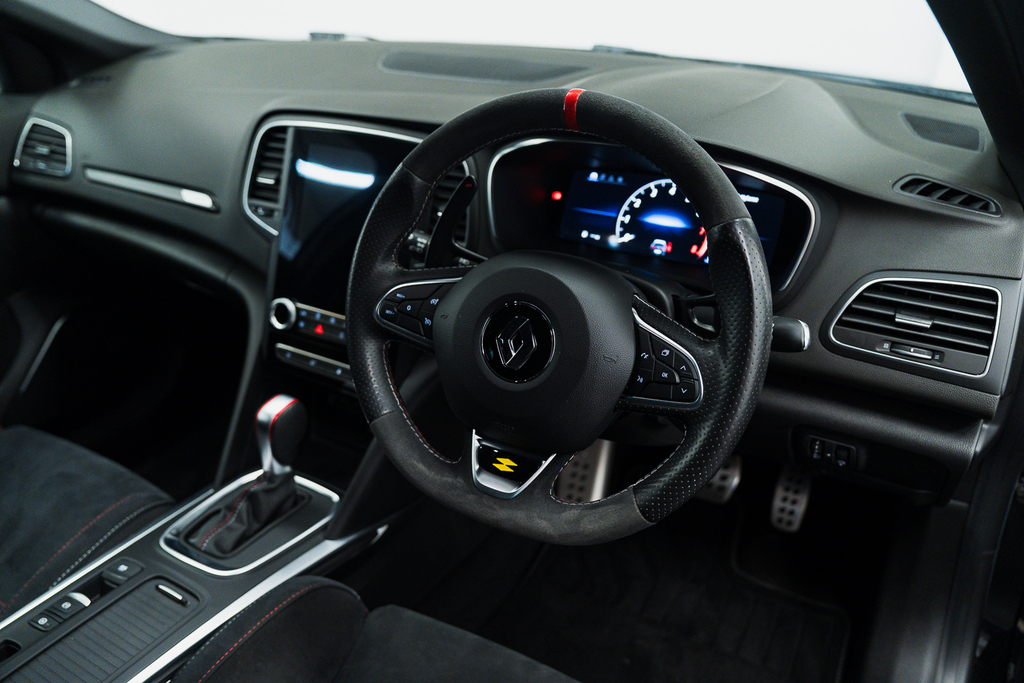 Renault Megane Iconic E-tech White #35