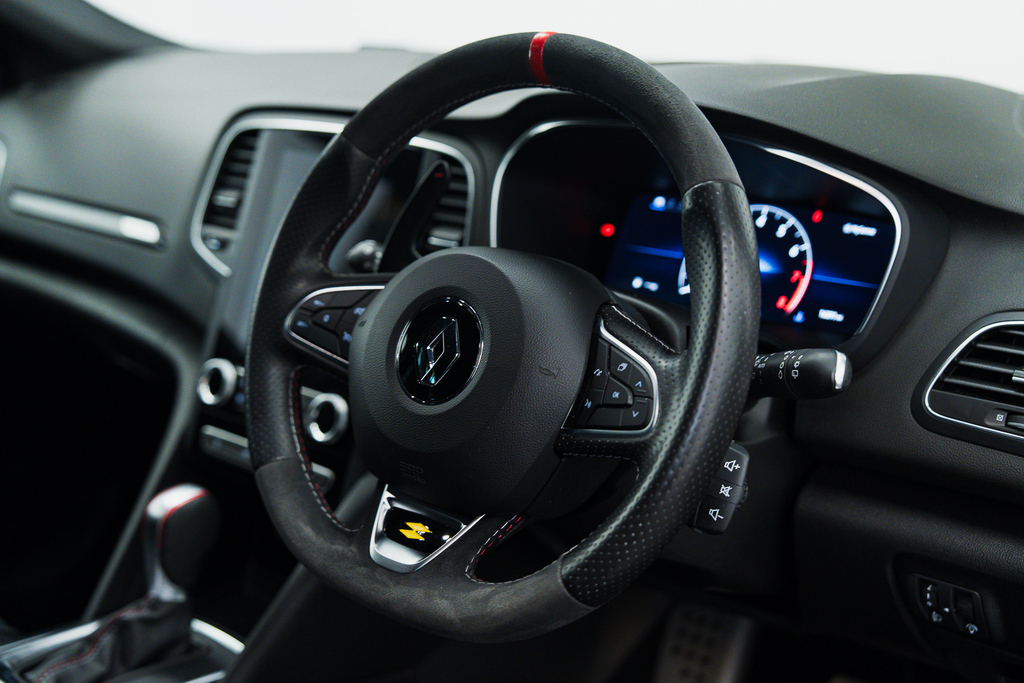 Renault Megane Iconic E-tech White #36