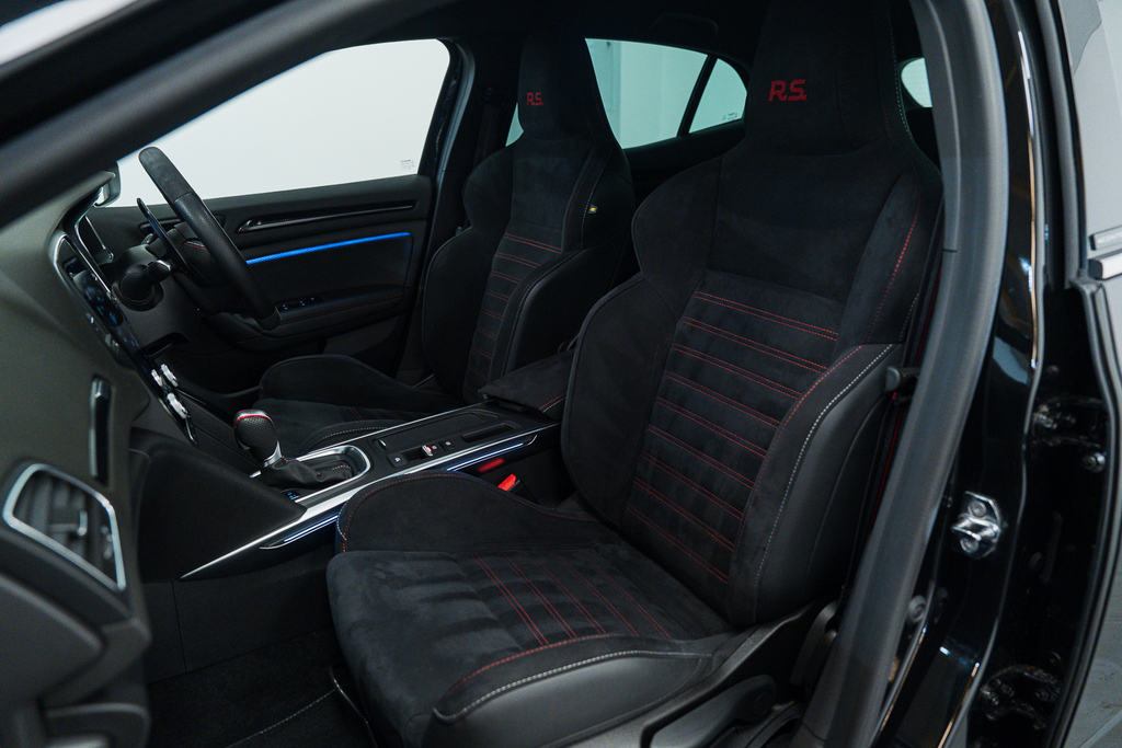 Renault Megane Iconic E-tech White #49