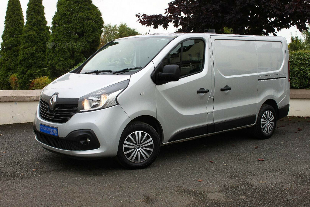 Renault Trafic Panel Van Black #1