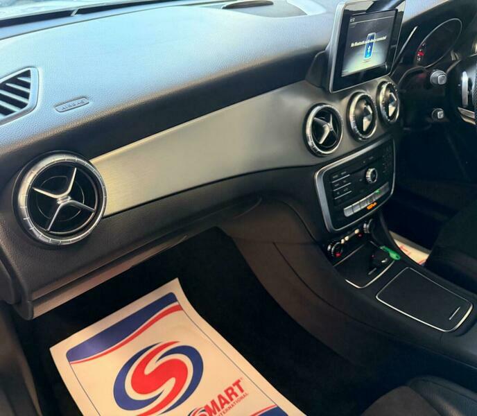 Mercedes-Benz CLA Class Estate Black #23