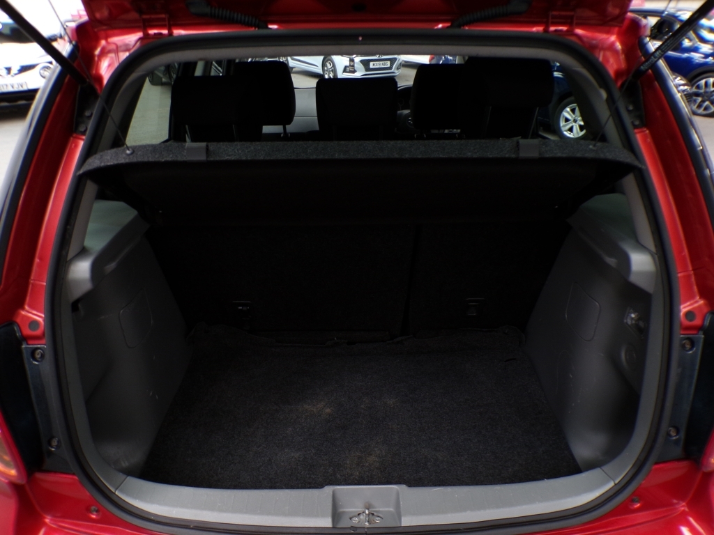 Suzuki SX4 Hatchback Blue #24
