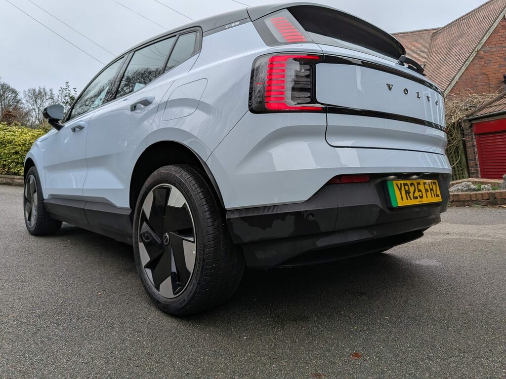 Volvo EX30 Twin Performance 69Kwh Plus Awd YR25FHZ White #4