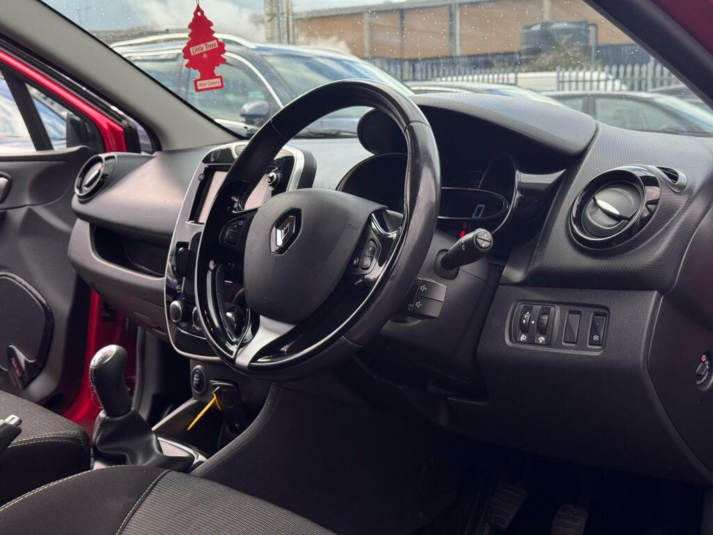 Renault Clio Dynamique Nav Red #3