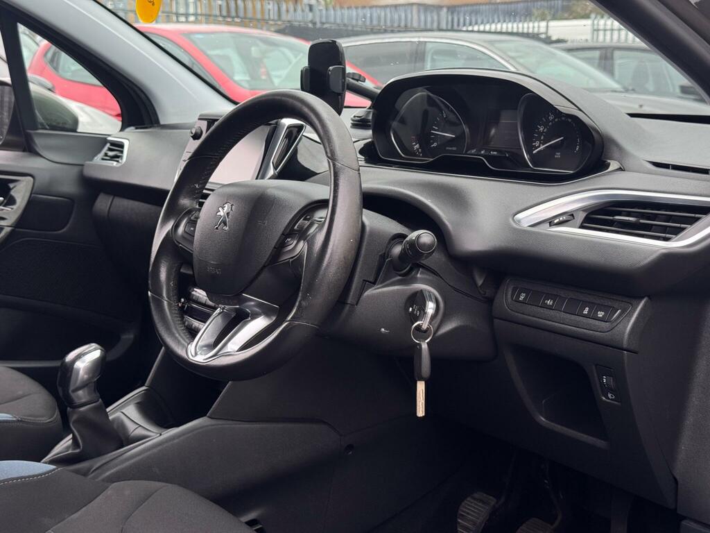 Peugeot 208 Allure Grey #3