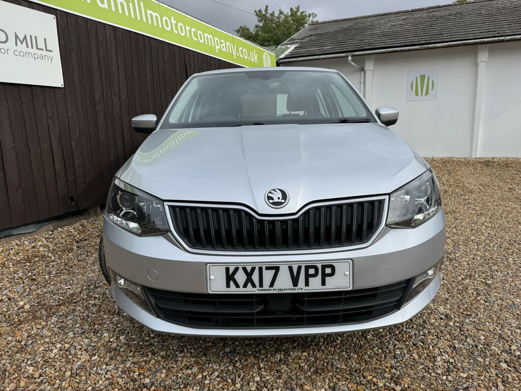 Skoda Fabia Hatchback 1.2 Tsi Se L 2017 KX17VPP Silver #2