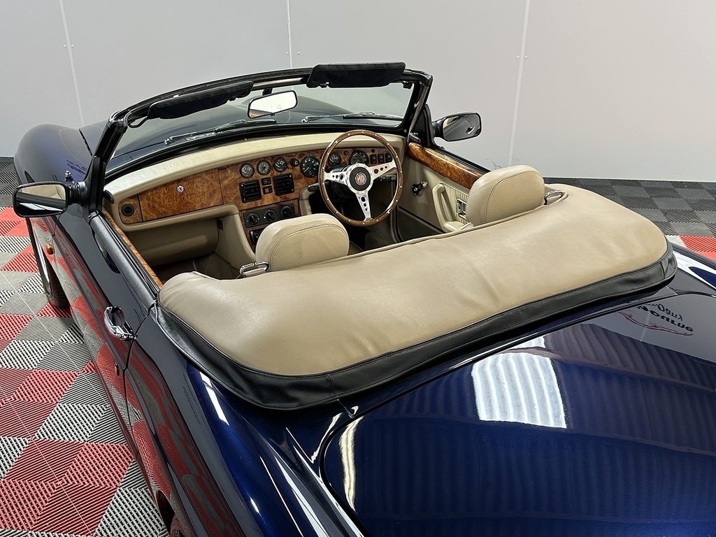 MG RV8 Rv8 Blue #42