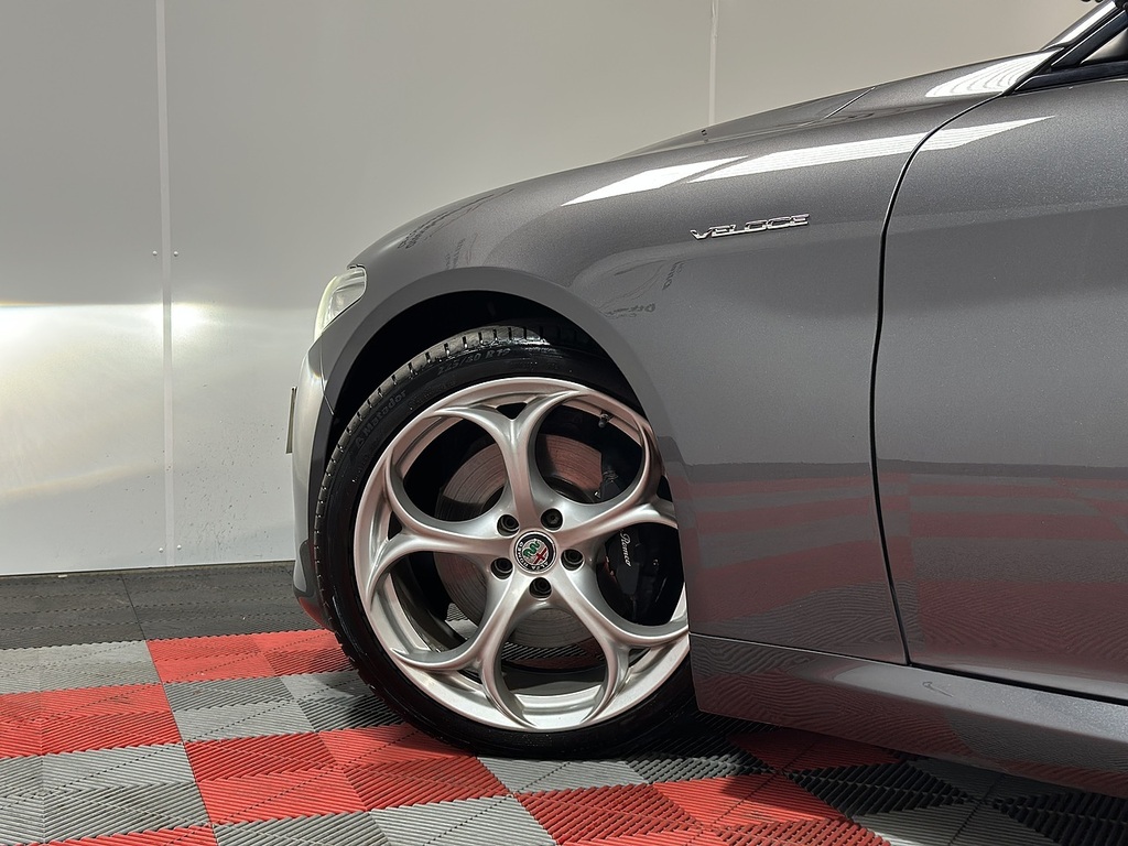 Alfa Romeo Giulia  Red #44