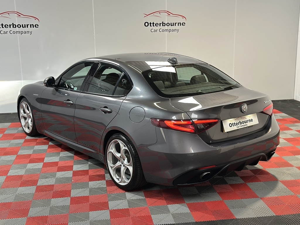 Alfa Romeo Giulia  Red #33