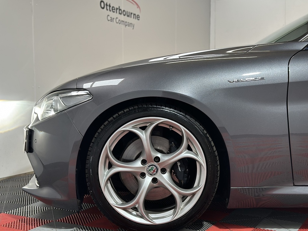 Alfa Romeo Giulia  Red #38