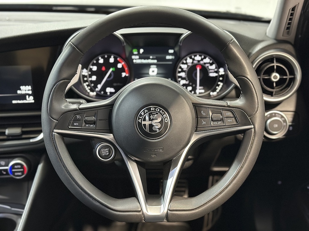 Alfa Romeo Giulia  Red #19