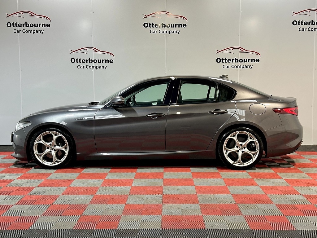 Alfa Romeo Giulia  Red #11