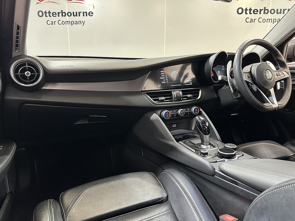 Alfa Romeo Giulia T Veloce Grey #2