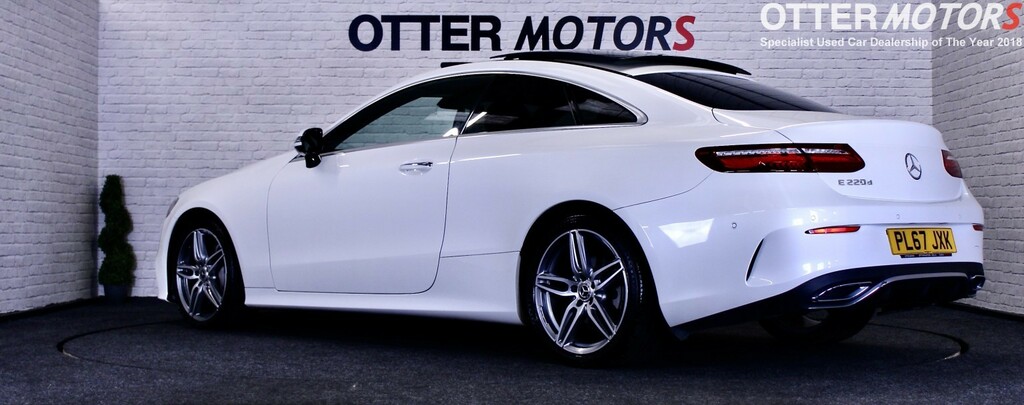 Mercedes-Benz E Class Coupe 2.0 E220d Amg Line - Ulez Compliant PL67JXK White #4