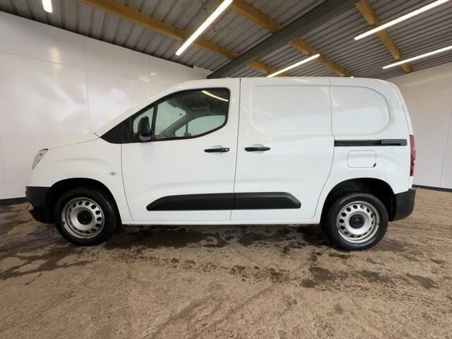Vauxhall Combo 1.5 Turbo D 2300 Dynamic Panel Van Manu SD71LTN White #5