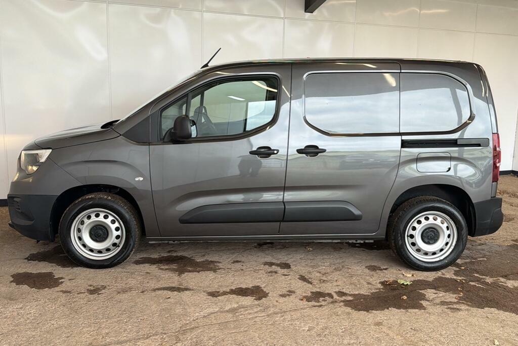 Vauxhall Combo 1.5 Turbo D 2300 Dynamic Panel Van Manu OW21KNB Grey #5