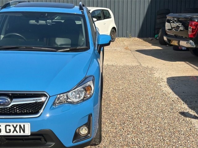 Subaru XV Suv Red #10