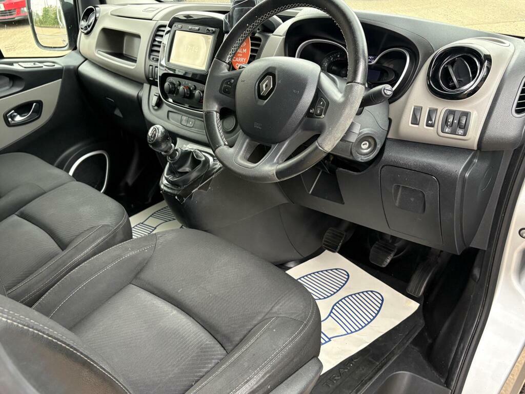 Renault Trafic  Silver #37