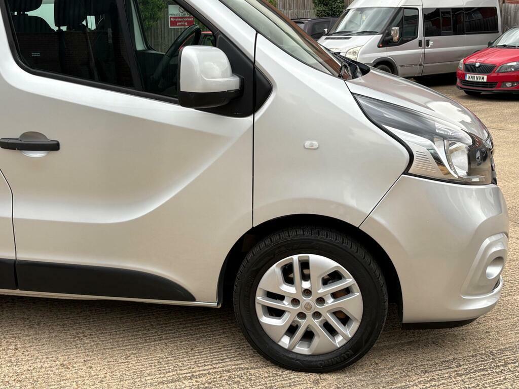 Renault Trafic  Silver #18