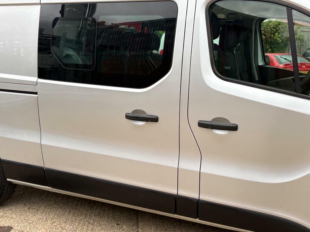 Renault Trafic  Silver #19