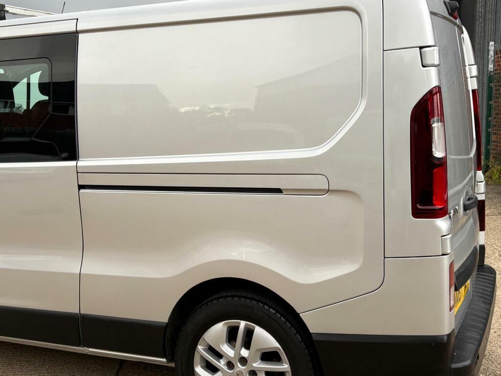 Renault Trafic  Silver #23