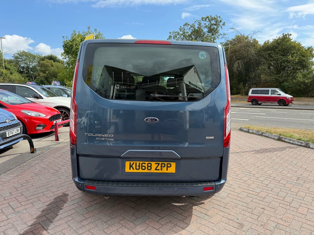 Ford Tourneo Custom 2.0 310 Ecoblue Titanium Minibus Double Cab Di Blue #6