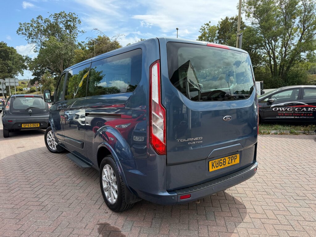 Ford Tourneo Custom 2.0 310 Ecoblue Titanium Minibus Double Cab Di Blue #5