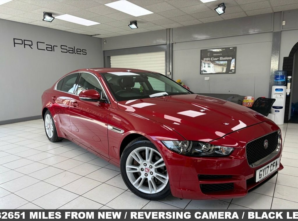 Jaguar XE 2L Prestige Red