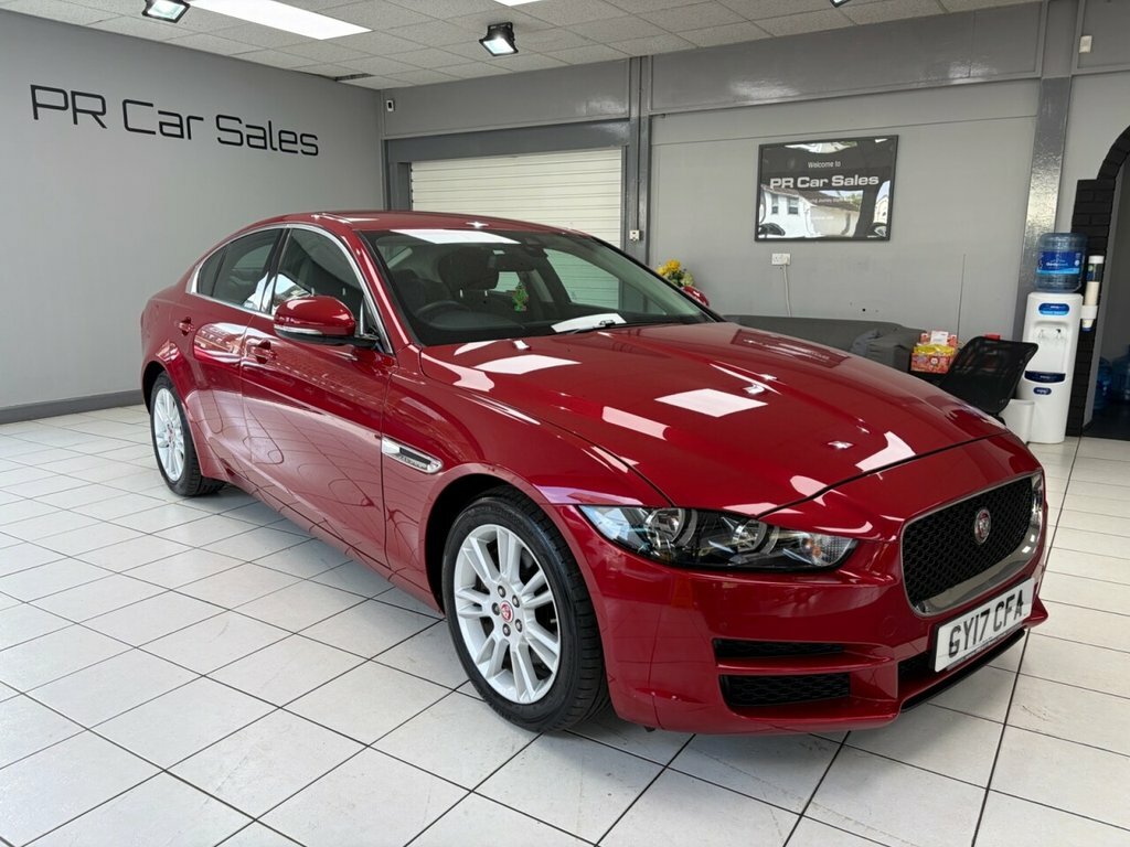 Jaguar XE 2L Prestige Red #5