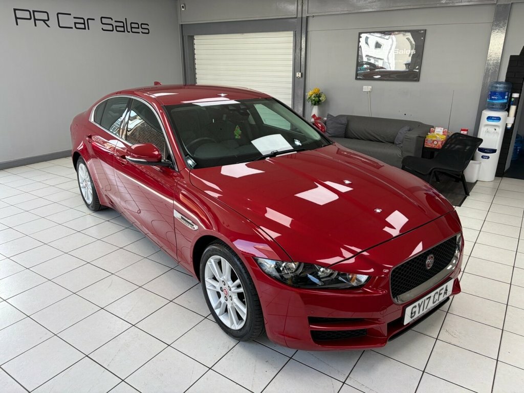 Jaguar XE 2L Prestige Red #3