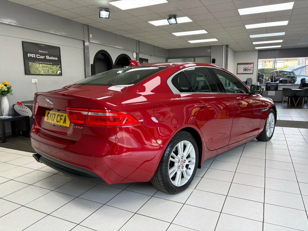 Jaguar XE 2L Prestige Red #6