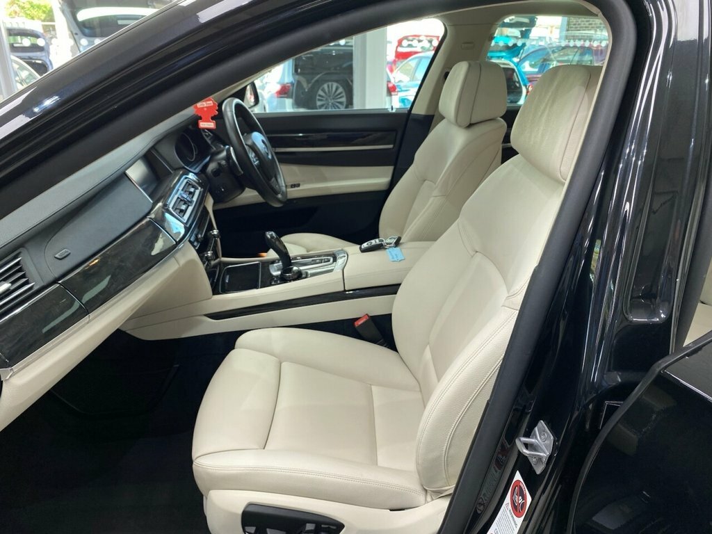 BMW 7 Series Se Black #45