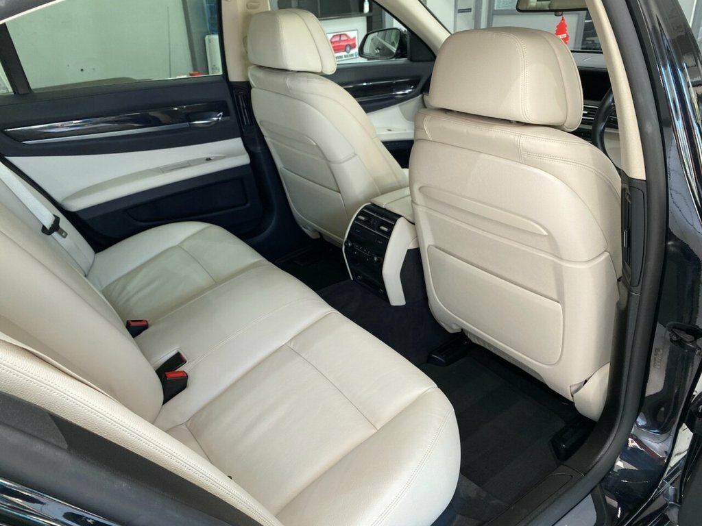 BMW 7 Series Se Black #34