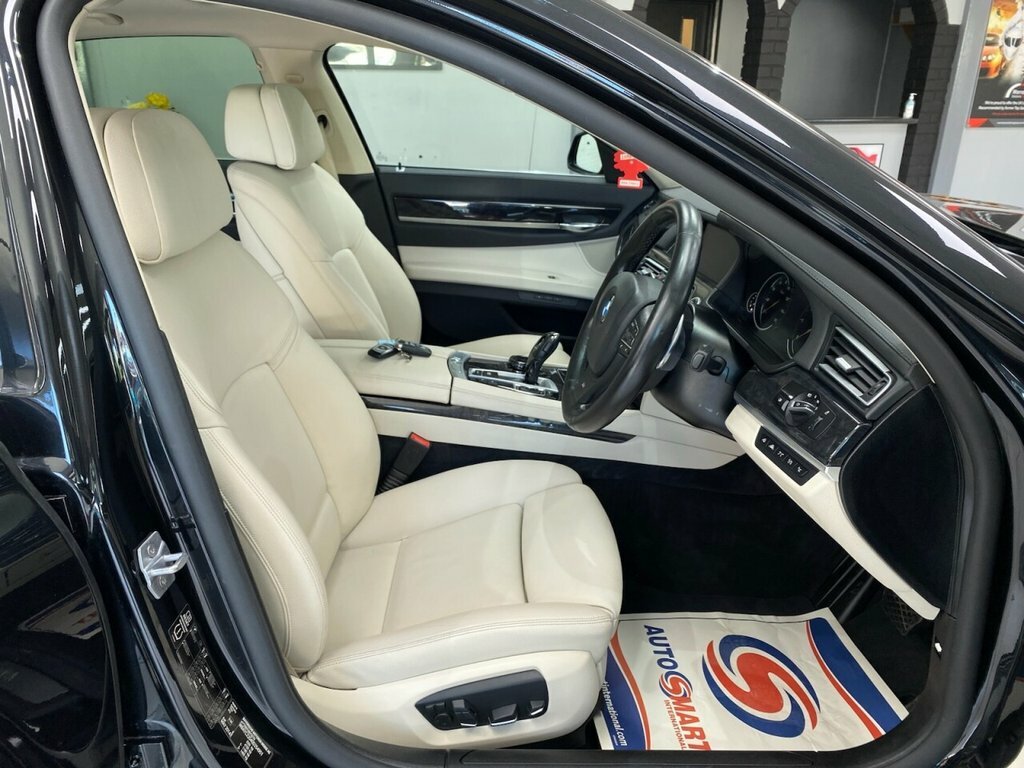 BMW 7 Series Se Black #31