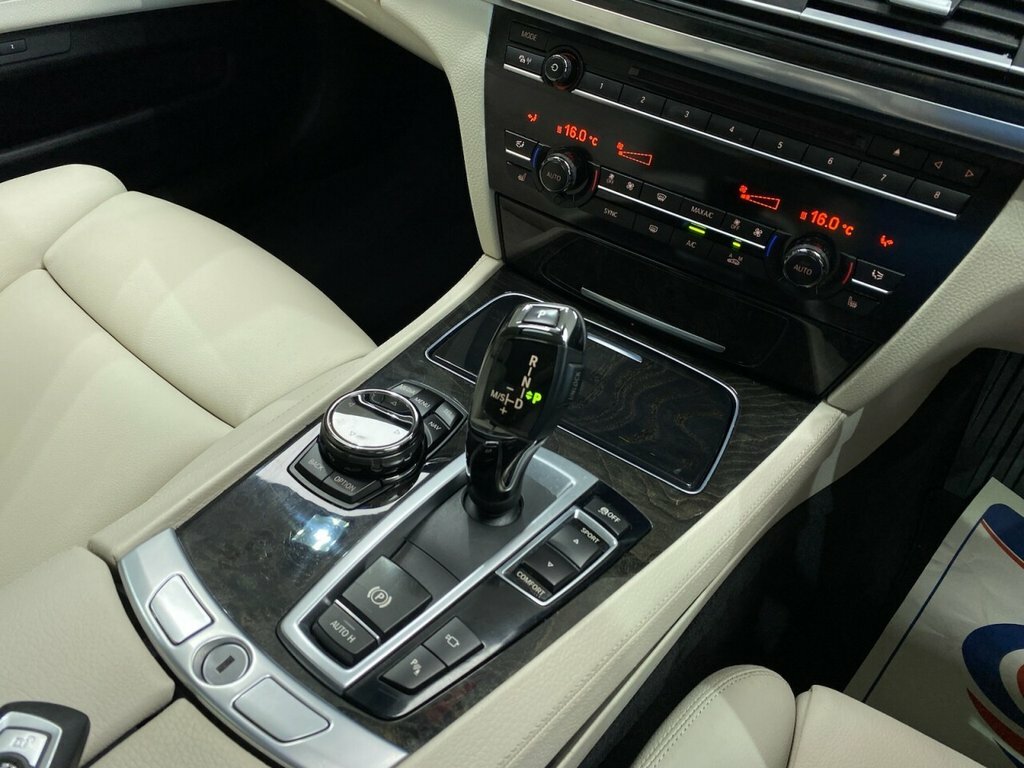 BMW 7 Series Se Black #18