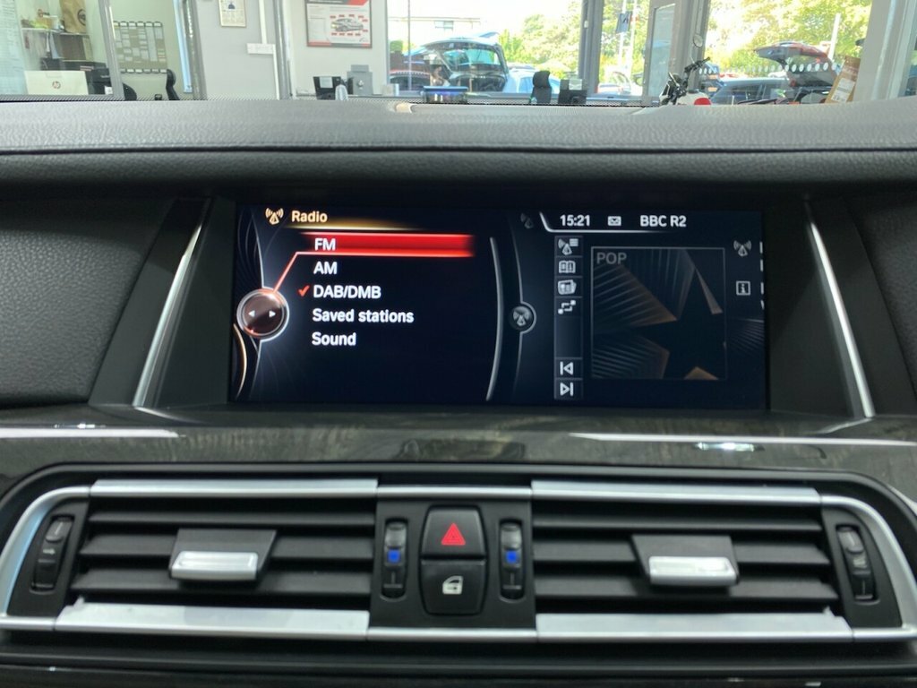 BMW 7 Series Se Black #20