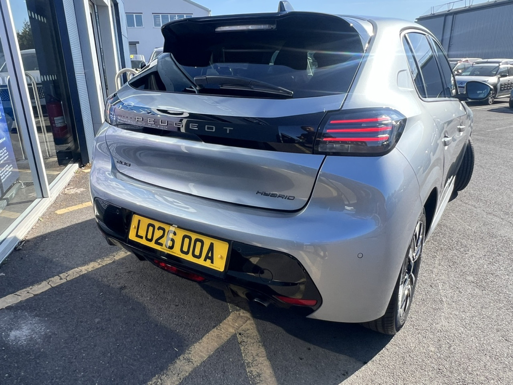 Peugeot 208 Hatchback LO26OOA #5