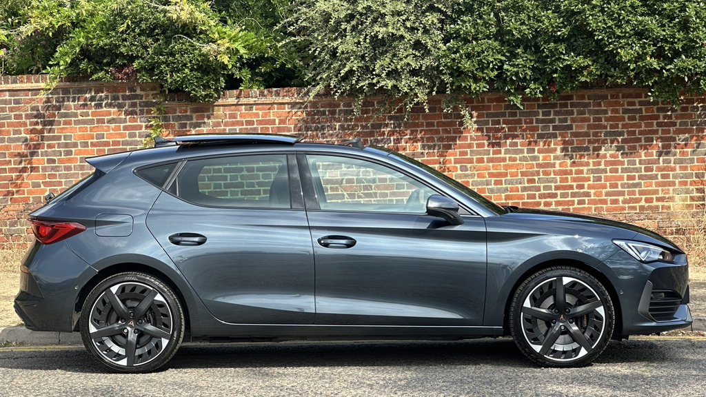 Cupra Leon 1.4 Ehybrid Vz3 Dsg YH21JSU Grey #2