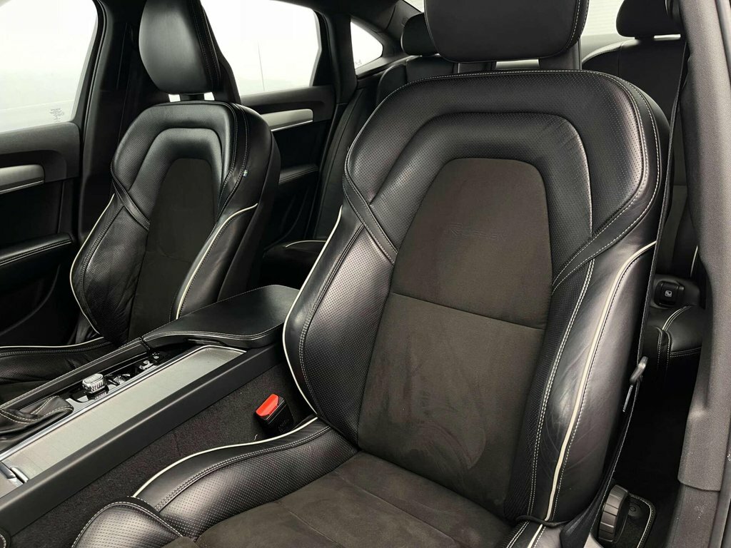 Volvo S90 D4 R-design Silver #33