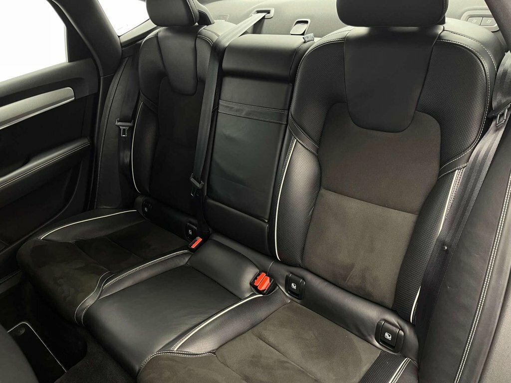 Volvo S90 D4 R-design Silver #36